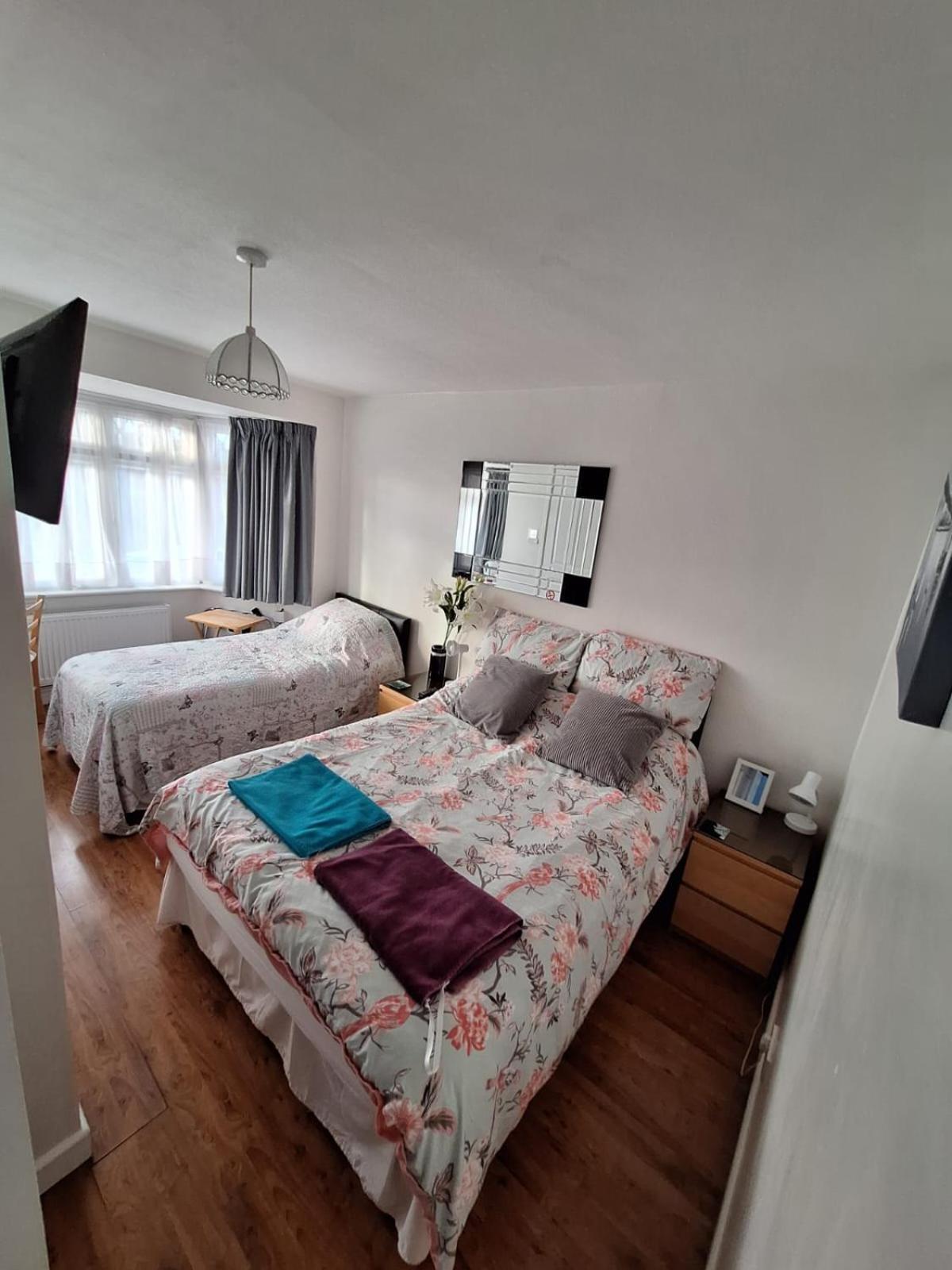 Harrow B & B Екстер'єр фото