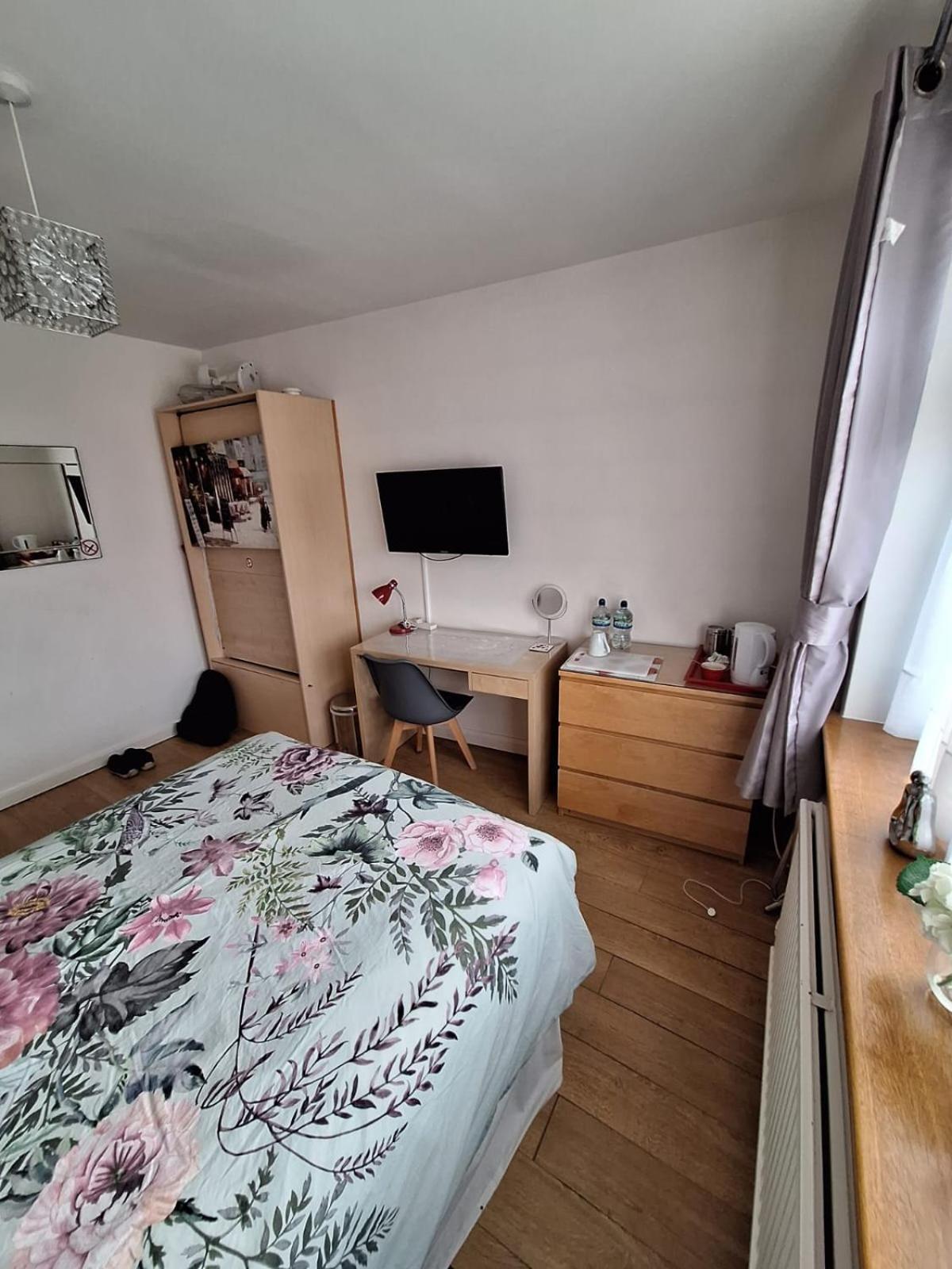 Harrow B & B Екстер'єр фото